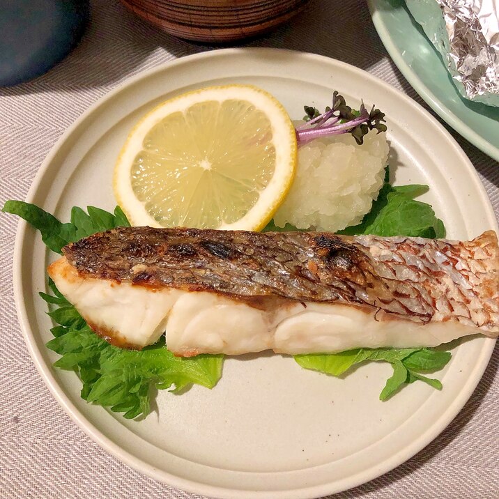 真鯛の塩焼き レシピ 作り方 By Mimi Turtle 楽天レシピ 真鯛の塩焼き レシピ 作り方 By Mimi Turtle 楽天レシピ